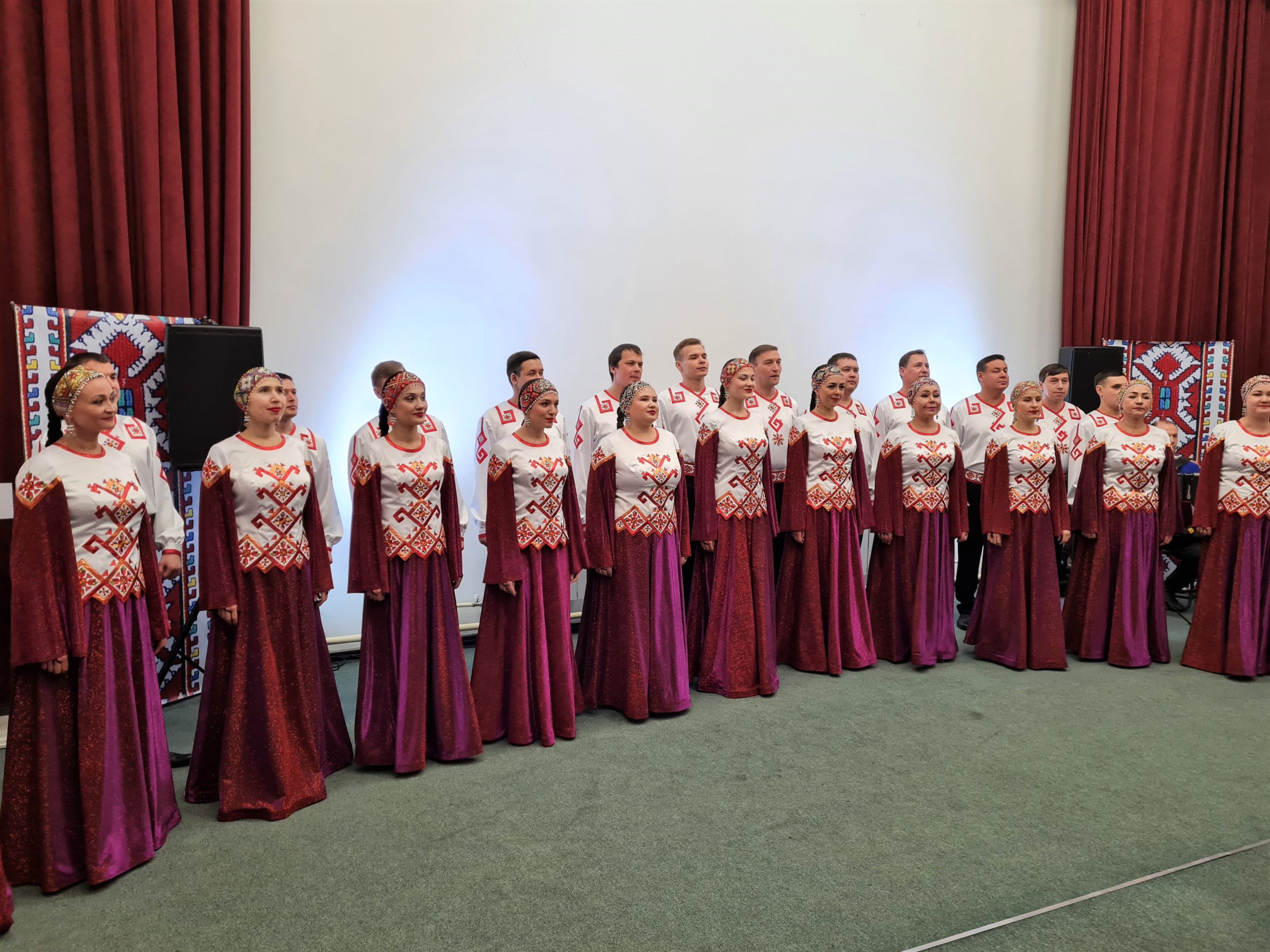 «Весенние перезвоны» с Чувашским госансамблем песни и танца