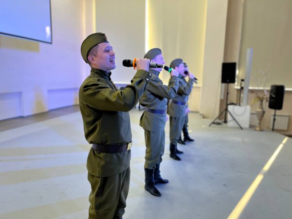 Чувашский госансамбль песни и танца представил новую программу «Подвиг и слава едины»