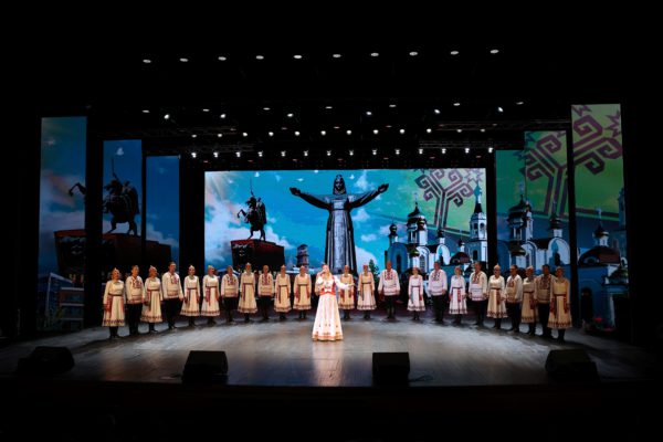 Ансамбль песни и танца Чувашской Республики открыл 99-ый творческий сезон