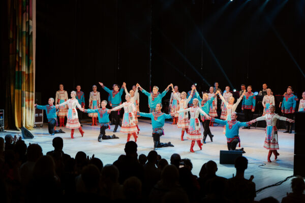 Завершился 99-ый творческий сезон Чувашского госансамбля песни и танца