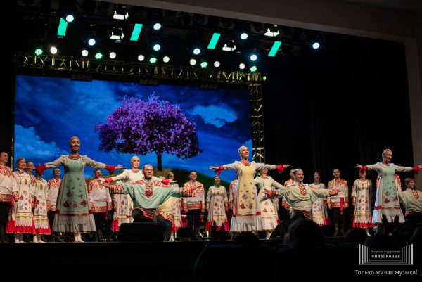 Чувашский государственный академический ансамбль песни и танца подводит итоги гастрольного тура