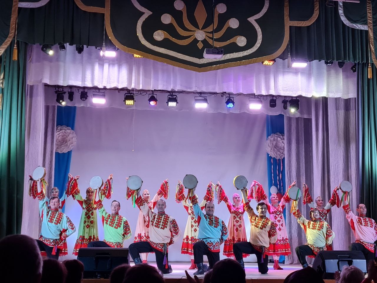 В Башкирии продолжаются гастроли Чувашгосансамбля