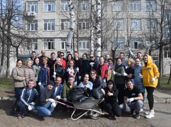 Коллектив госансамбля Чувашии принял участие во Всероссийском экологическом субботнике